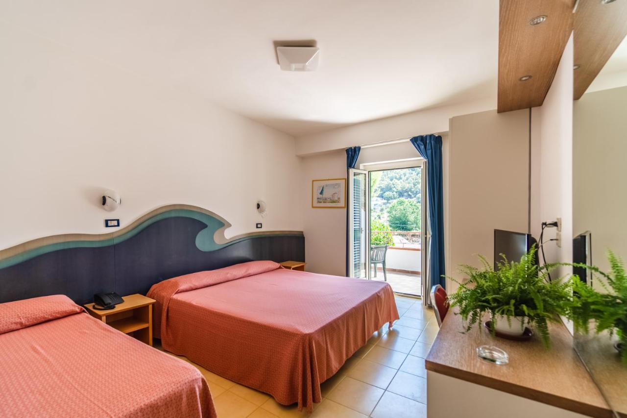 Hotel D'Amato Peschici Eksteriør billede
